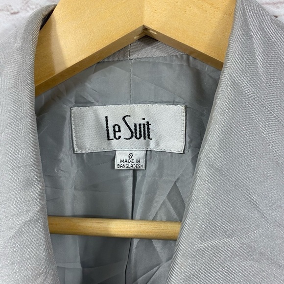 Le Suit Short Sleeve Metallic Silver Womens Size 6 Fully Lined Blazer Jacket - Picture 3 of 8